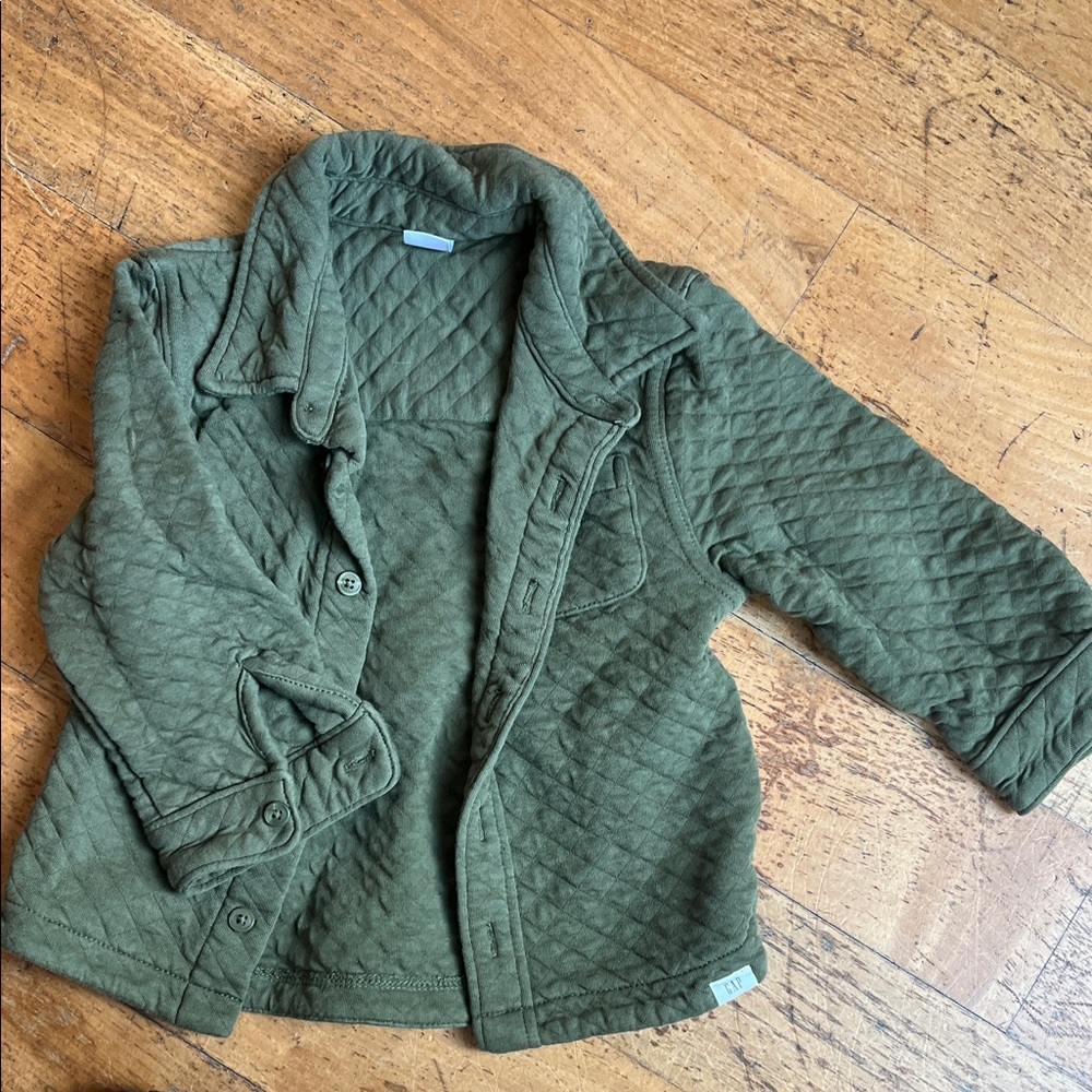 GAP Kids Quilted Puffer Jacket in Forest Green